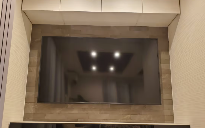 壁掛けテレビ設置工事