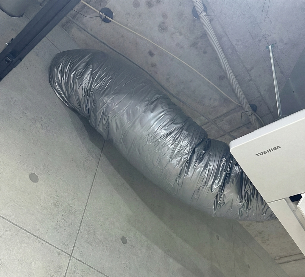 業務用エアコントイレダクト工事